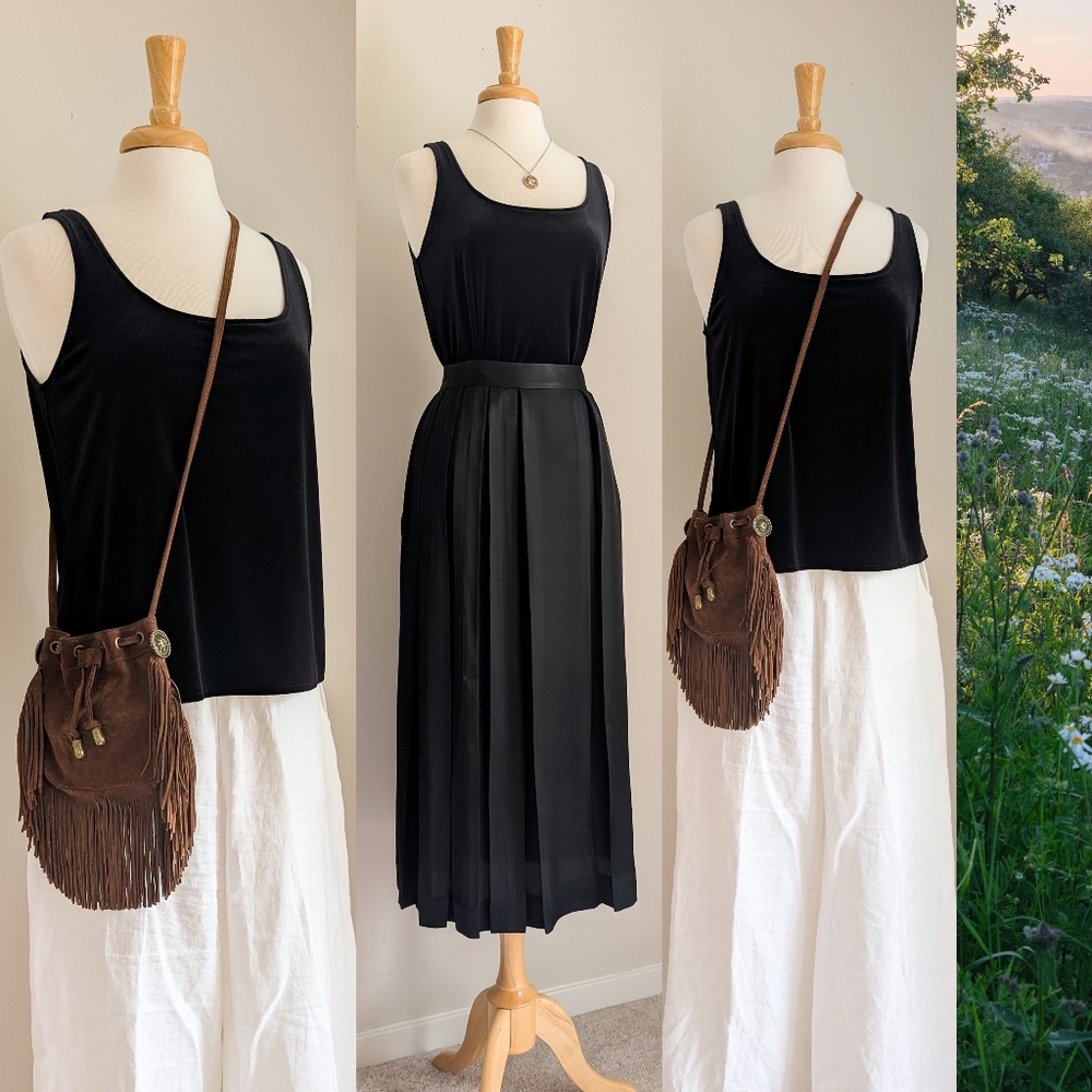 90s Black velvet Scoop Neck Vintage Minimalist Feminine 1990s Tank Top / Blouse